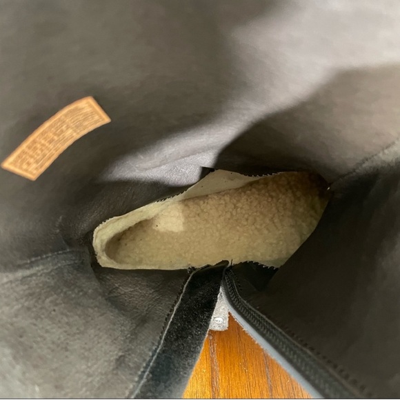 UGG Lo Pro Short Perforated Boot Charcoal - Picture 7 of 9